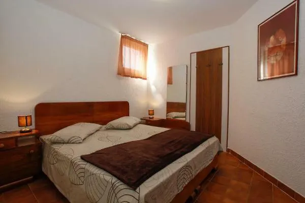 Apartment Piranesi With A Parking Space Pula Croatie