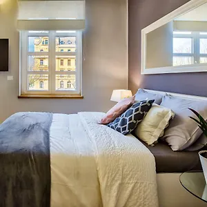 Parkside With Free Parking Appartement