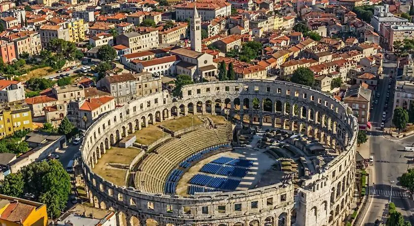 Apartment Piranesi With A Parking Space Pula Croatie